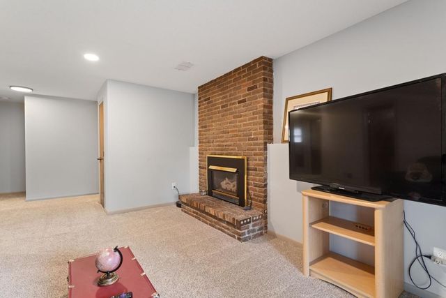 14382 Garrett Avenue, Apple Valley, MN 55124
