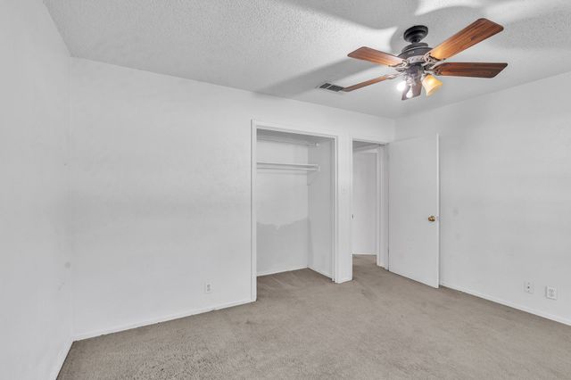 1720 Timbercreek Road, Benbrook, TX 76126