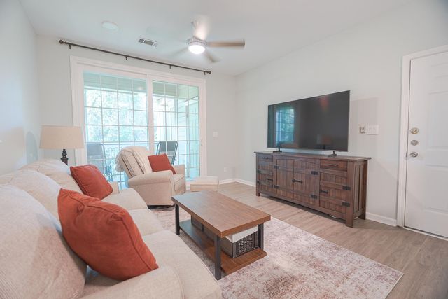 1600 Long Grove Drive 622, Mount Pleasant, SC 29464