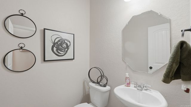 2239 Clover, New Braunfels, TX 78130