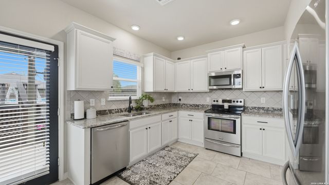 2239 Clover, New Braunfels, TX 78130