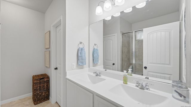 2239 Clover, New Braunfels, TX 78130