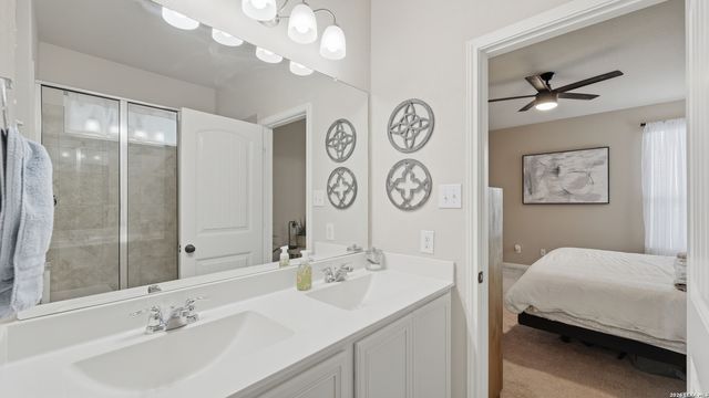 2239 Clover, New Braunfels, TX 78130