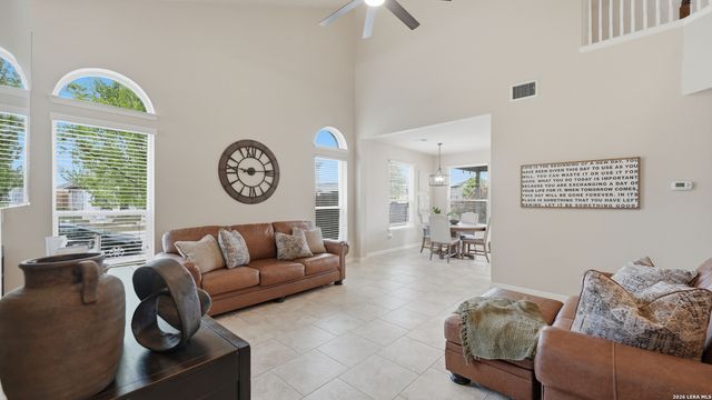 2239 Clover, New Braunfels, TX 78130