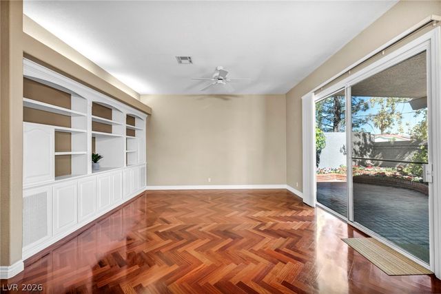 8964 Echo Ridge Drive, Las Vegas, NV 89117