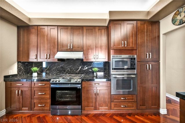 8964 Echo Ridge Drive, Las Vegas, NV 89117