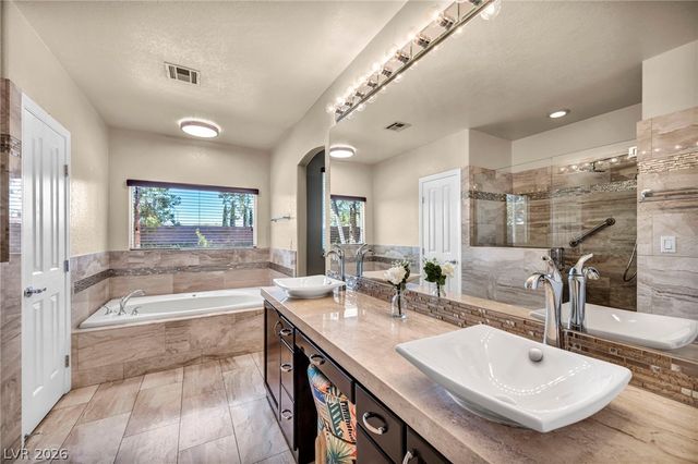 8964 Echo Ridge Drive, Las Vegas, NV 89117