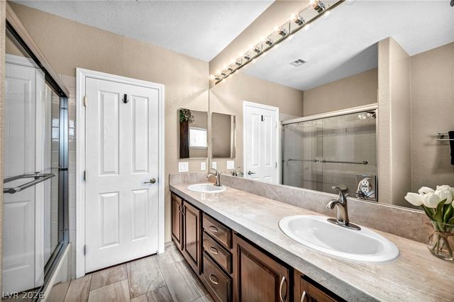 8964 Echo Ridge Drive, Las Vegas, NV 89117