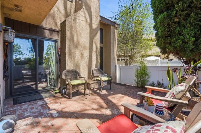 905 Hyde Court, Costa Mesa, CA 92626