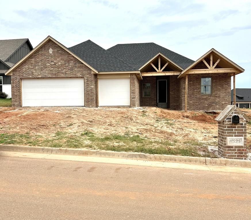 11525 NW 103rd Street, Yukon, OK 73099