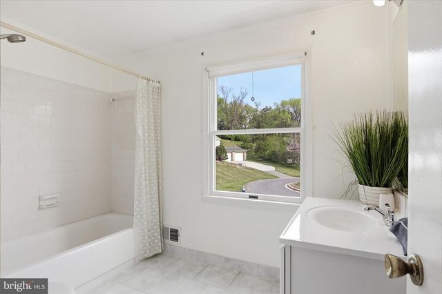 16405 KEATS TER, Rockville, MD 20855