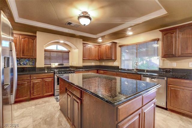 6734 Coronado Crest Avenue, Las Vegas, NV 89139