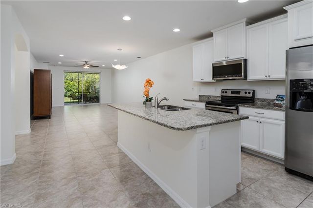 14939 EDGEWATER CIR, Naples, FL 34114