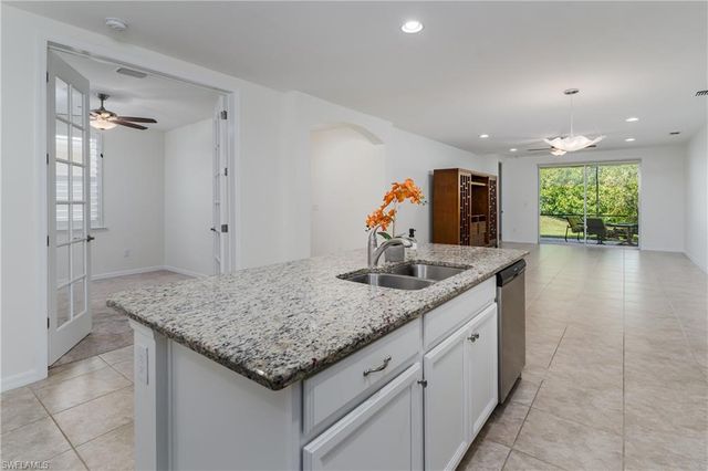 14939 EDGEWATER CIR, Naples, FL 34114