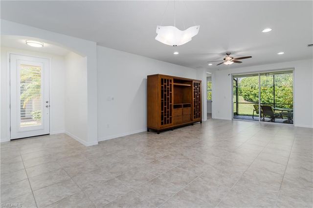 14939 EDGEWATER CIR, Naples, FL 34114