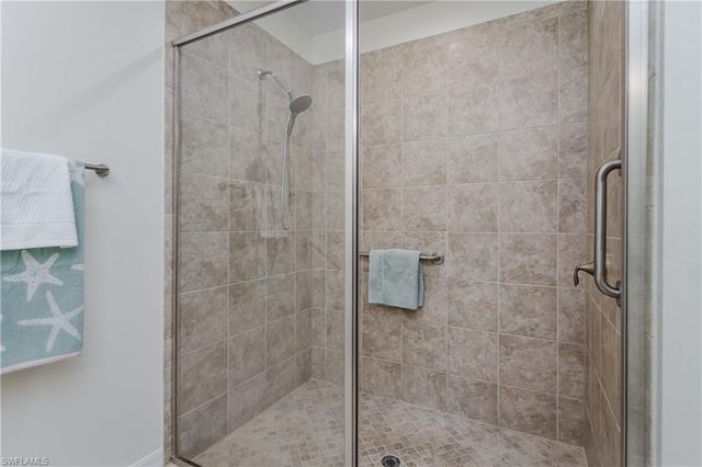 14939 EDGEWATER CIR, Naples, FL 34114