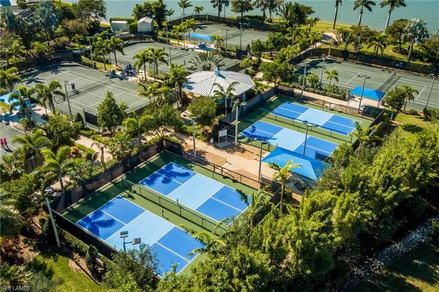 14939 EDGEWATER CIR, Naples, FL 34114