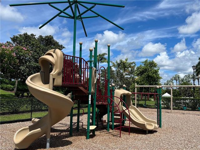 14939 EDGEWATER CIR, Naples, FL 34114