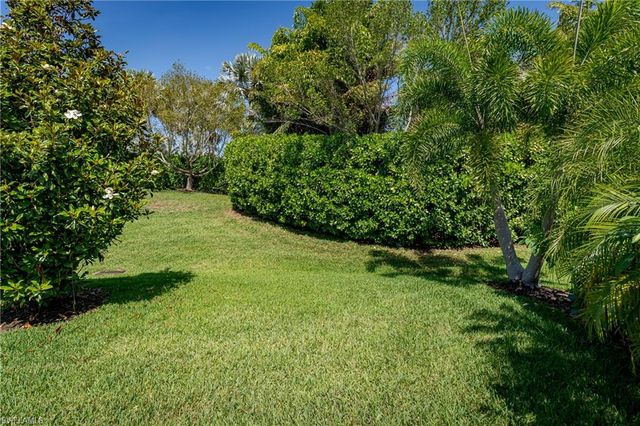14939 EDGEWATER CIR, Naples, FL 34114