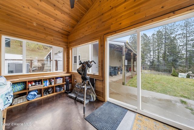 9066 W Ridge Line Ln, Coeur D'alene, ID 83814