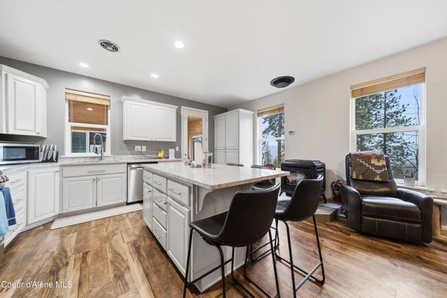 9066 W Ridge Line Ln, Coeur D'alene, ID 83814