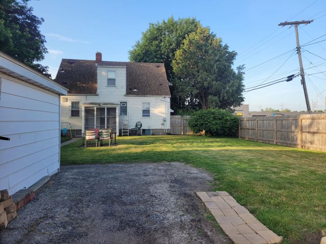817 173rd Place, Hammond, IN 46324