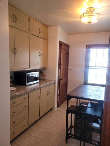 817 173rd Place, Hammond, IN 46324