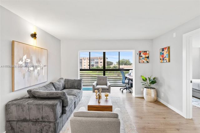 10444 NW 30th Court 202, Sunrise, FL 33322