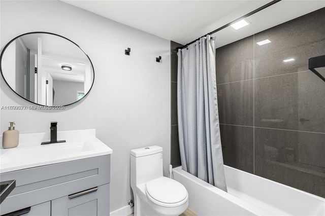 10444 NW 30th Court 202, Sunrise, FL 33322