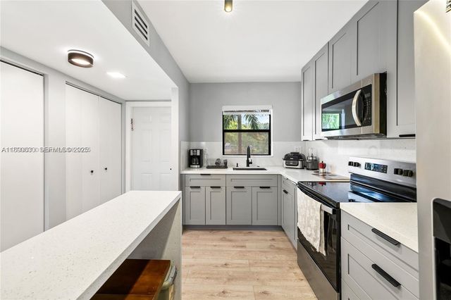 10444 NW 30th Court 202, Sunrise, FL 33322