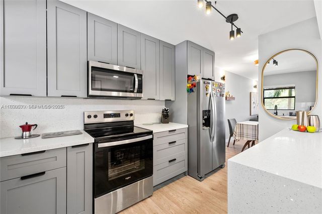 10444 NW 30th Court 202, Sunrise, FL 33322