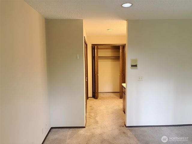 24404 SE Mirrormont Boulevard, Issaquah, WA 98027
