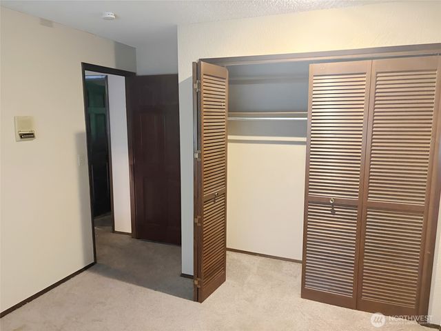 24404 SE Mirrormont Boulevard, Issaquah, WA 98027