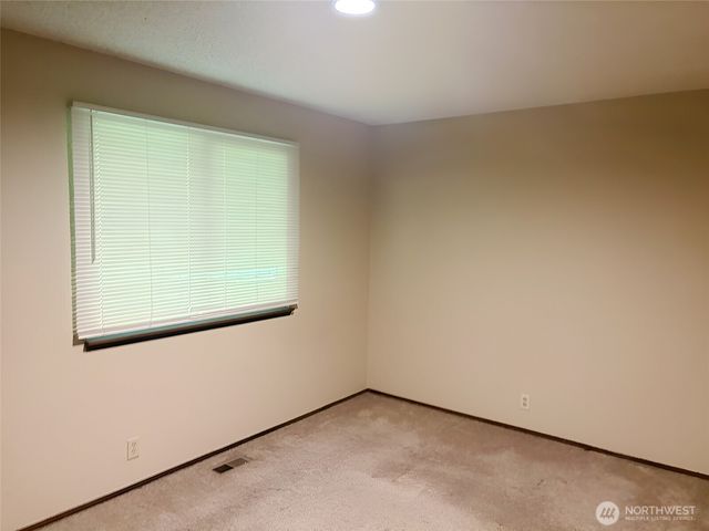 24404 SE Mirrormont Boulevard, Issaquah, WA 98027
