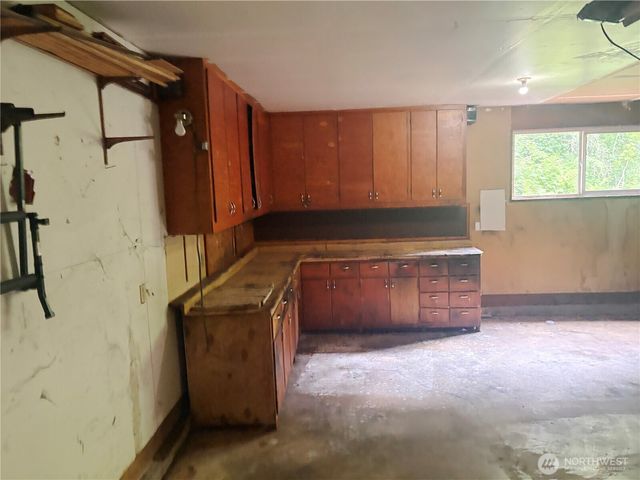 24404 SE Mirrormont Boulevard, Issaquah, WA 98027