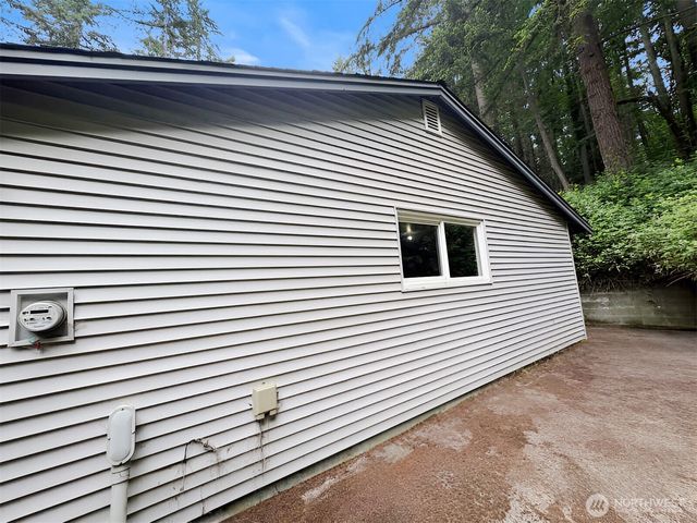 24404 SE Mirrormont Boulevard, Issaquah, WA 98027