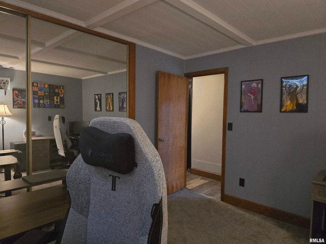 815 N 1ST Avenue, Canton, IL 61520