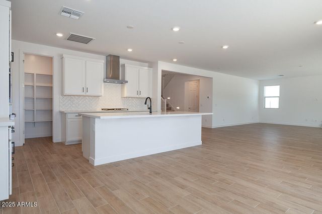 40113 N Alameda Drive, San Tan Valley, AZ 85140