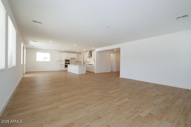 40113 N Alameda Drive, San Tan Valley, AZ 85140