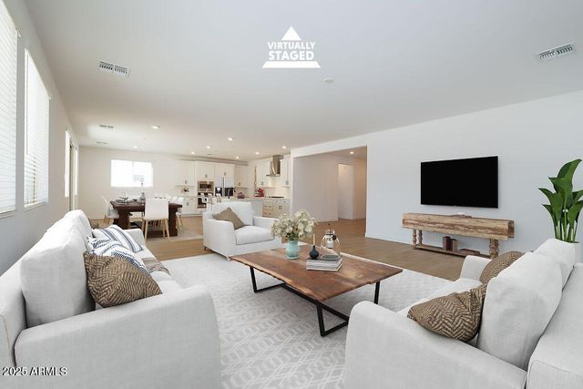 40113 N Alameda Drive, San Tan Valley, AZ 85140