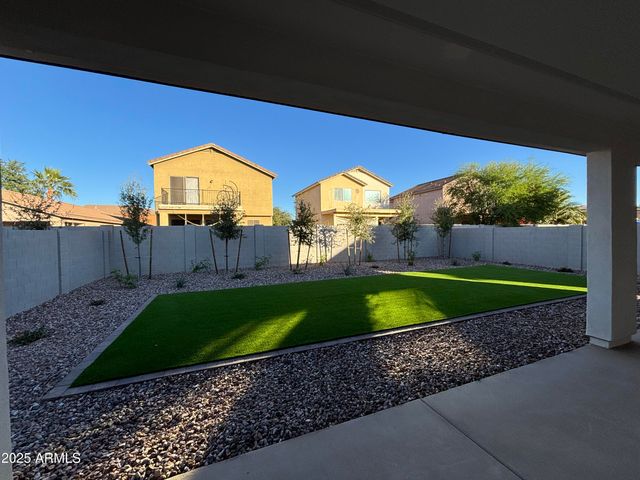 40113 N Alameda Drive, San Tan Valley, AZ 85140