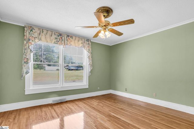 12 First Baptist Church Road, Piedmont, SC 29673