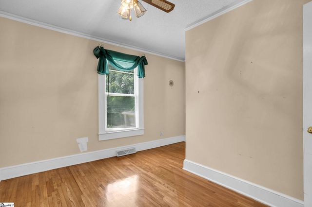 12 First Baptist Church Road, Piedmont, SC 29673