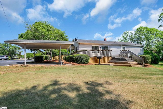 12 First Baptist Church Road, Piedmont, SC 29673