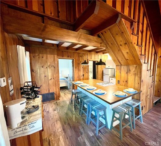 269 Hillside Road, Lake Arrowhead, CA 92352