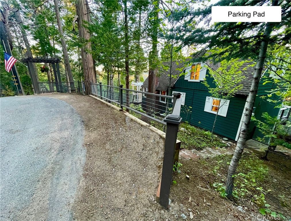 Image 12 of property listing at 269 Hillside Road, Lake Arrowhead, CA 92352