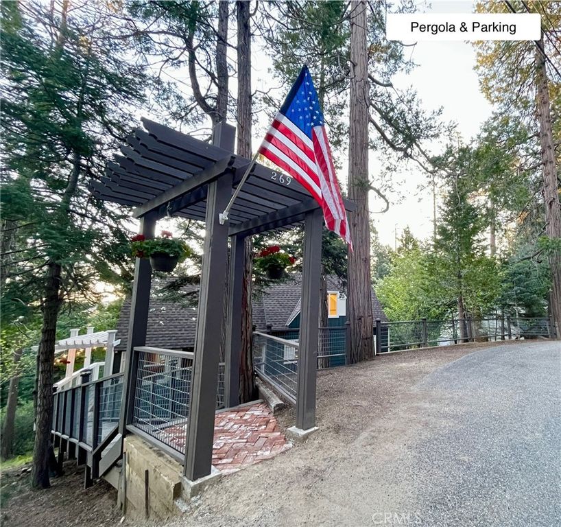 Image 14 of property listing at 269 Hillside Road, Lake Arrowhead, CA 92352