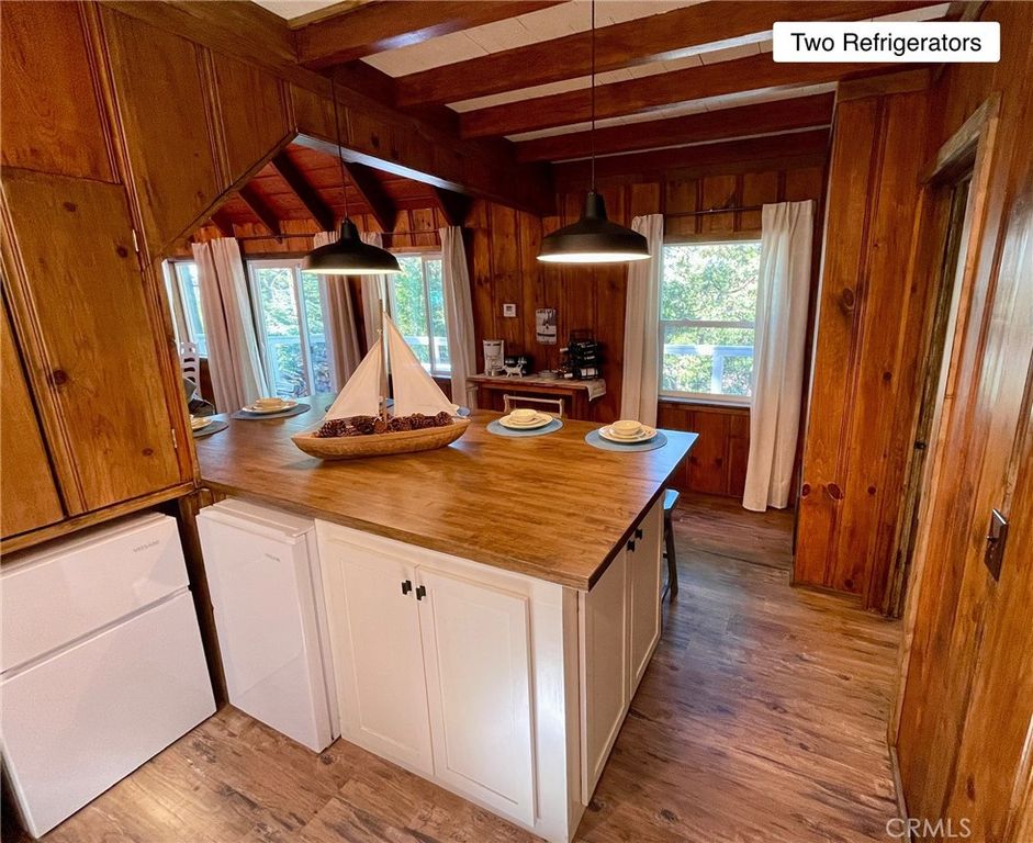 Image 22 of property listing at 269 Hillside Road, Lake Arrowhead, CA 92352