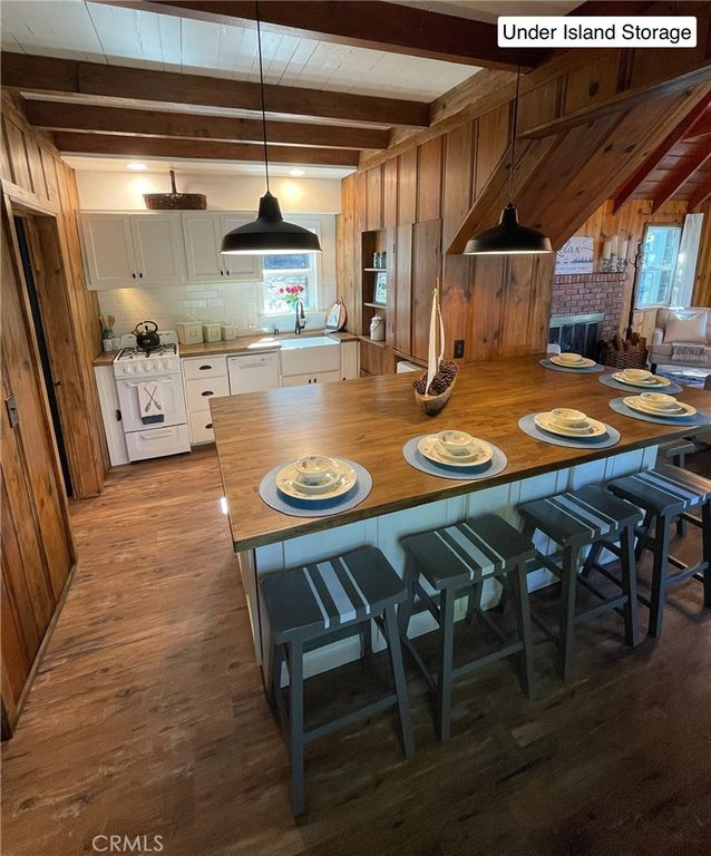 Image 23 of property listing at 269 Hillside Road, Lake Arrowhead, CA 92352