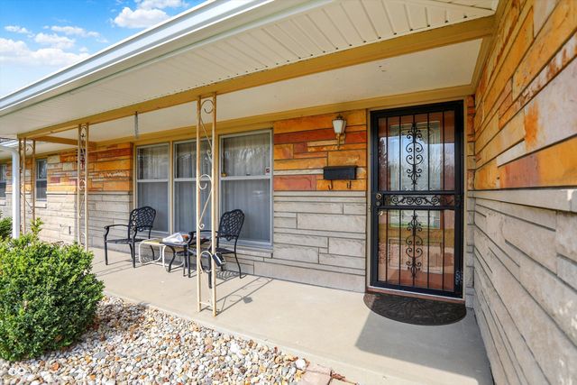 2104 Radcliffe Avenue, Indianapolis, IN 46227